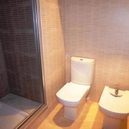 Piso Moderno Con Terraza, Jardin, Piscina Y Wifi, A 400m De La Playa En - Es-228-137 Apartment Llanca